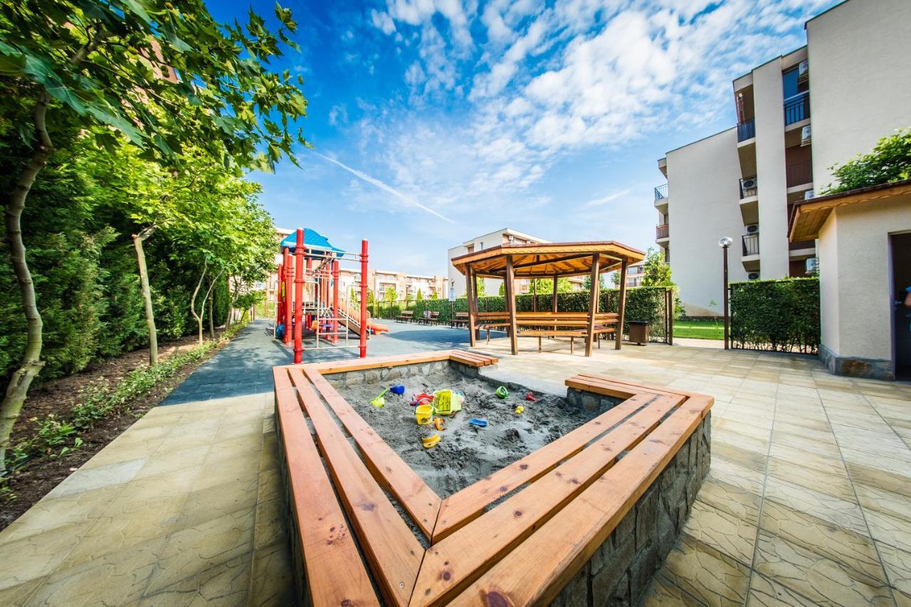 סאני ביץ' Orchid Fort Garden מראה חיצוני תמונה